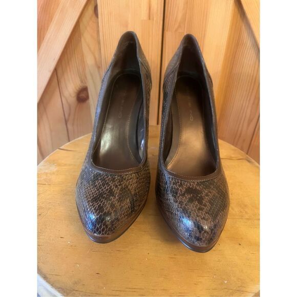 Bandolino Brown Snakeskin Heels - Picture 2 of 7